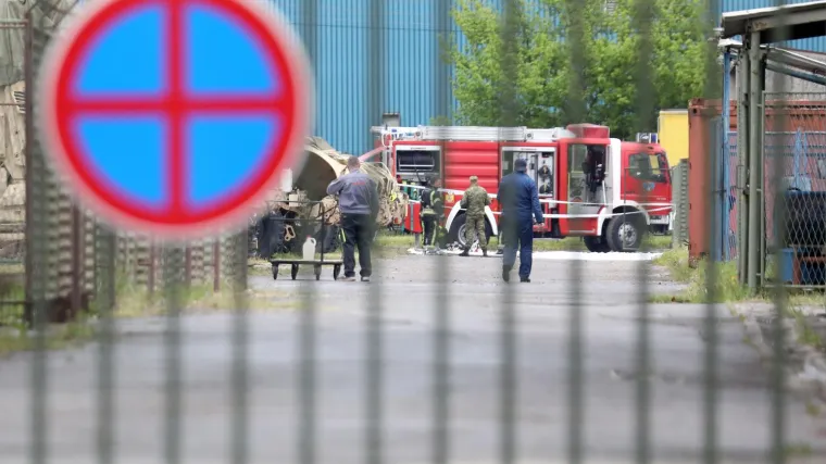 Planulo u dvori&scaron;tu Remontnog zavoda u Zagrebu. MORH: Ozlijeđen civil i dva vojnika