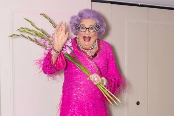 Tužan odlazak komičara Barryja Humphriesa, proslavila ga uloga Edne Everage