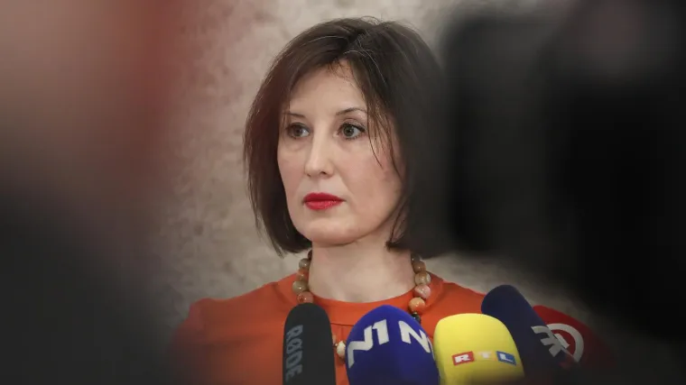 Dalija podijelila &scaron;to radi u privatnim trenucima! E pa ovog niste bili svjesni: 'Da nije sve samo riganje vatre ljutog zmaja'