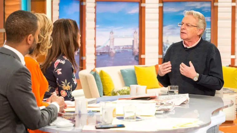 Umro Jerry Springer, američki voditelj 'The Jerry Springer Showa'. Borio se s rakom