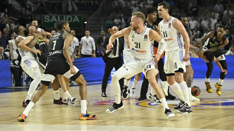 &Scaron;panjolci zgroženi kaosom u Madridu: 'Grupa bespomoćnih igrača osramotila grb i himnu, u Beogradu će bit pakao'