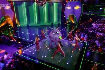 I ponovno je dokazao da je pravi romantik! Čudnovište u finalu zapjevao 'I'm Outta Love'