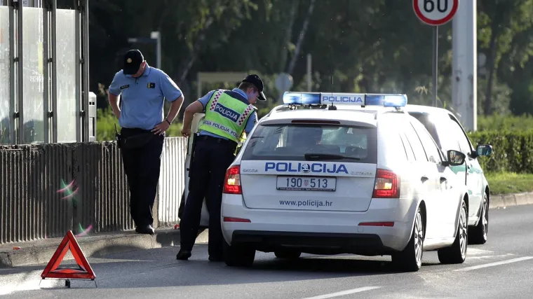 Kaos na jednoj od najprometnijih zagrebačkih avenija: Nasred kolnika se potukli vozači, policija morala zatvoriti dio prometnice
