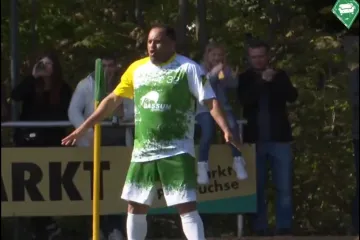 Legenda zaigrala nakon 10 godina sa dvadeset kila viška, slavio gol kao Cristiano Ronaldo