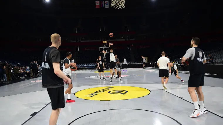 Nevjerojatne scene u Beogradu: Dosad neviđeno osiguranje za utakmicu Eurolige, Srbija je na nogama