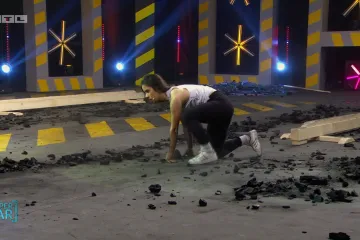 UH, OVO JE MOGLO BITI KOBNO: Karmela s nekoliko kila ugljena u rukama pala na desno koljeno