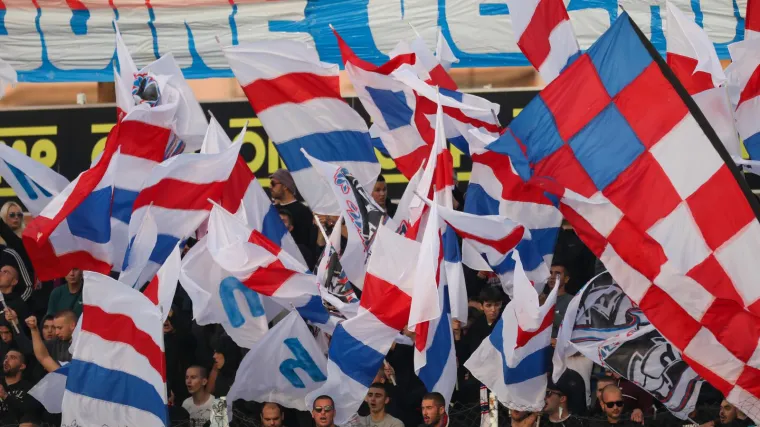 Hajduk žestoko kažnjen nakon derbija na Poljudu, kaznu plaća i Dinamo