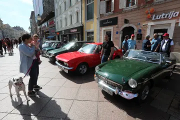 Od žabe i bube do stogodišnjaka: 115 oldtimera zabljesnulo na riječkom Korzu