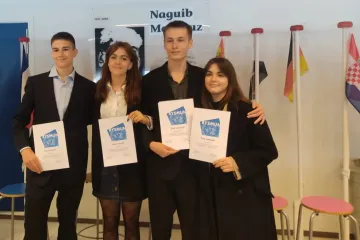 Raspravljali o pravima žena, migrantima, ratu u Ukrajini i pobijedili! Mladi Zagrepčani nagrađeni na konferenciji u Danskoj