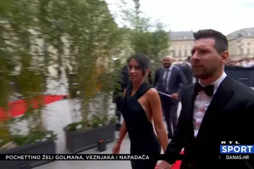 Messi dobio posebnu nagradu i upisao se u povijest, pogledajte kako je bilo na glamuroznoj ceremoniji u Parizu