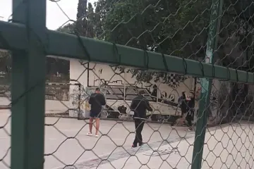 Mostovac iz Splita kaže da su ga huligani pogodili kamenom i prijetili mu dok ih je snimao kako puše travu