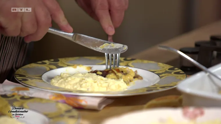 Bijela pašticada od janjećeg buta, pire od celera i krumpira