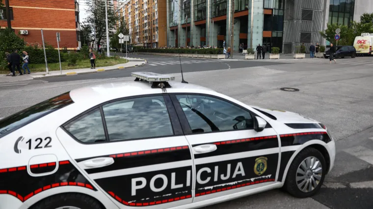 Pucnjava kod Sarajeva: Nepoznat napadač ranio muškarca, prevezen u bolnicu