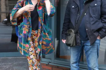 Let 3 otišao na generalnu probu uoči velikog finala: Dok je Mrle na unikatan način pozdravljao novinare, Ivanka je smijući se pila kavu