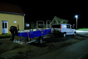 Voda se ispumpava, zbraja se šteta: Pogledajte fotografije poplavljenog Gračaca