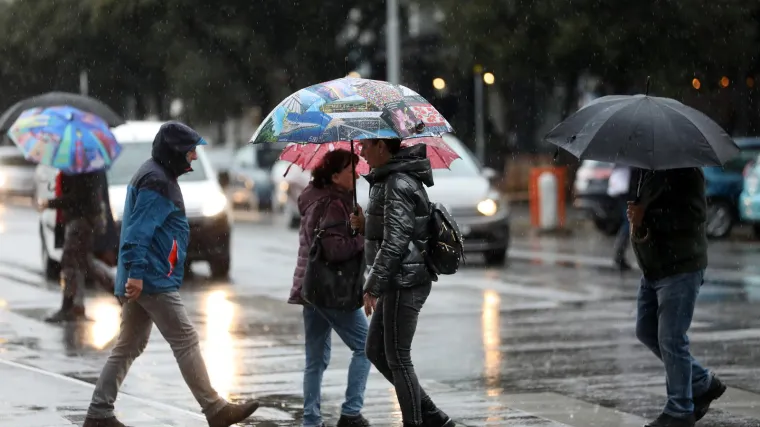 Nastavlja se razdoblje obilnih oborina: Danas novi ki&scaron;ni val. Pokoja zraka sunca moguća u Slavoniji i na jugu
