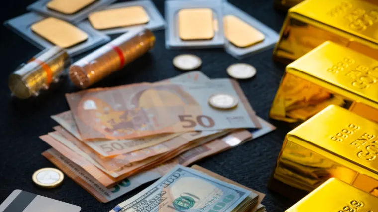 Za&scaron;to Europljani masovno povlače svoj novac iz banaka i &scaron;to rade s njim?