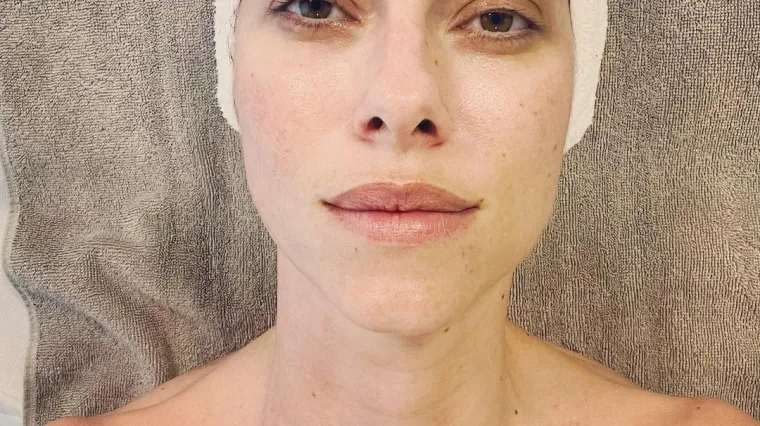 Jelena Perčin aktivno solira nakon razvoda od Momčila te licem bez trunke šminke osvaja fanove i izaziva nevjericu