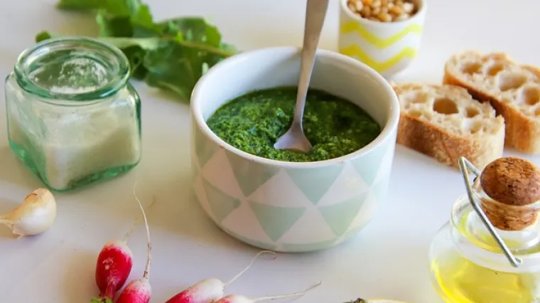 Recept za domaći pesto namaz za krekere i sendviče
