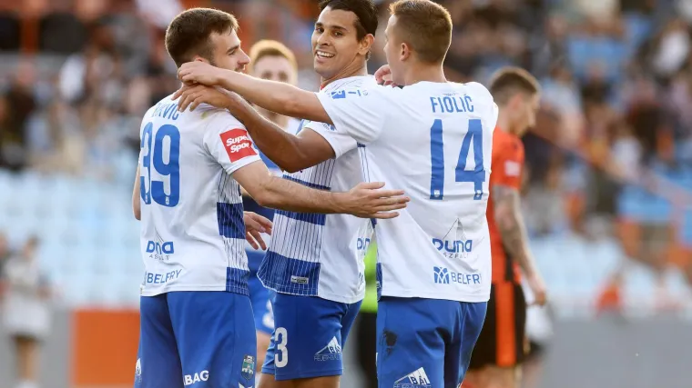 Gostujuće pobjede: Hajduk ispratio Zekića iz Koprivnice, a Osijek presudio &Scaron;ibeniku i doveo ga na prag ispadanja