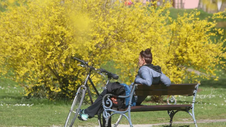 U prvom dijelu dana pretežno sunčano, a onda opet mogući pljuskovi