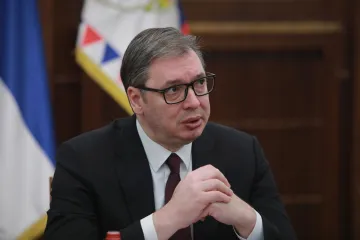 Scene kakve se u Beogradu baš i ne pamte: Uvrede Vučiću nadglasale i službenog spikera