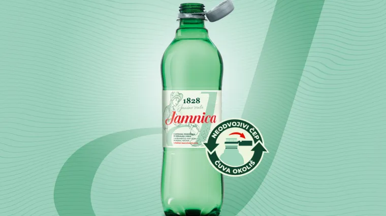 Oko 300 tona plastičnih čepova zavr&scaron;it će na recikliranju umjesto u okoli&scaron;u zahvaljujući pametnom dizajnu - spojenim čepovima na bocama