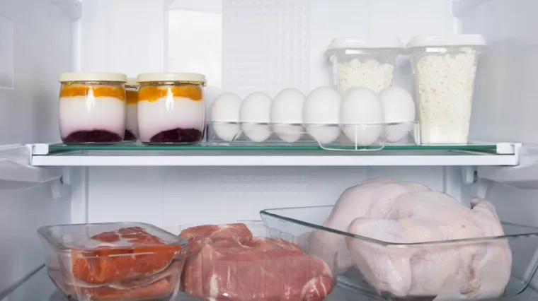 Četiri sigurna znaka da je piletina pokvarena: Evo koliko dugo smije stajati u hladnjaku, a ako uočite ove pojave...