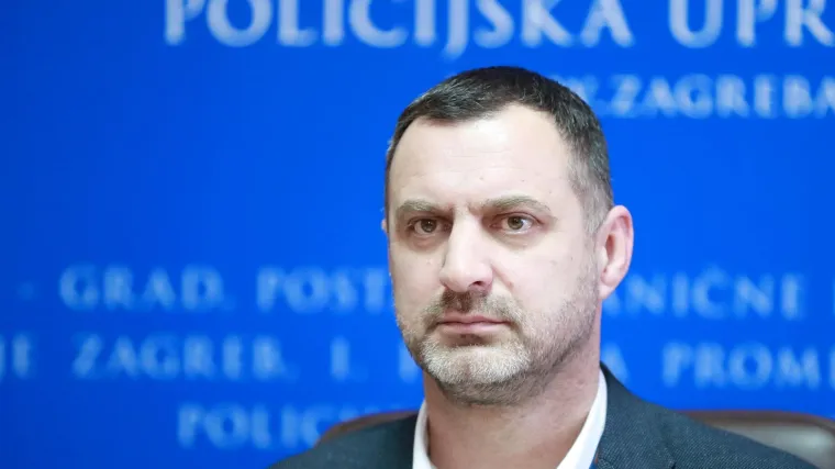 Cure novi detalji nevjerojatnog slučaja: Kod pijanog načelnika pronašli mobitel uhićenog narkobosa, evo kako se pravdao