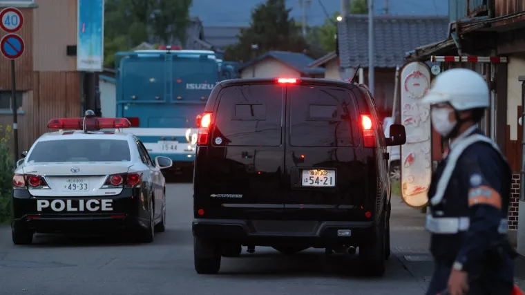 Mu&scaron;karac nožem izbo ženu, pa se pola dana sukobio s policijom: U pucnjavi ubijene četiri osobe
