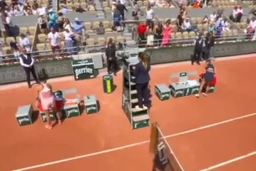 Ukrajinka se na Roland Garrosu odbila rukovati s Bjeloruskinjom, a onda ju je publika izviždala: 'To me iznenadilo'