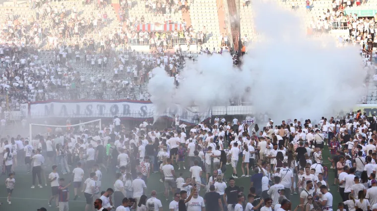 Redar se poput 'Rockyja' potukao s vi&scaron;e navijača Hajduka, procurio i razlog žestoke makljaže?