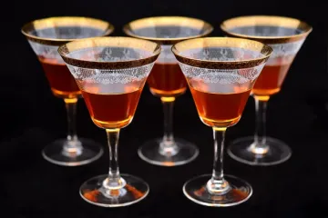 Kako se pripremaju domaći ukusni ženski likeri?