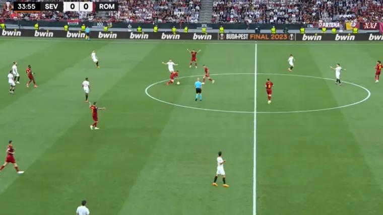 Rakitić je izgubio loptu i tražio prekr&scaron;aj: Samo nekoliko sekundi kasnije Roma je povela u finalu