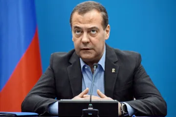 Medvedev poslao zastrašujuću poruku Britancima: 'Njihovi glupi dužnosnici to otvoreno rade i zato su legitimna meta'
