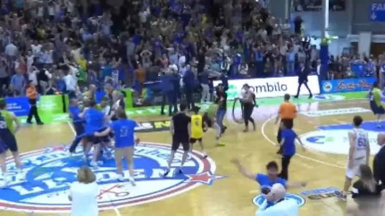 Kakvih 140 sekundi ludila za naslov prvaka: Gubili čak 16 razlike, a onda je krenuo nevjerojatan &scaron;ou