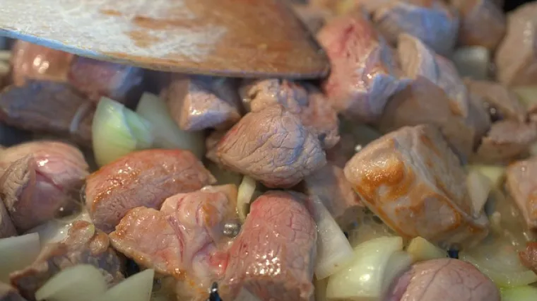 Fini juneći saft ručak s kojim ne možete pogrije&scaron;iti