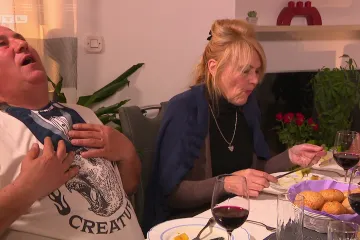 DJ Baki glavni je brbljavac tijekom večera, s time se slaže i Marija: 'Zbog tebe ne može doći do riječi'