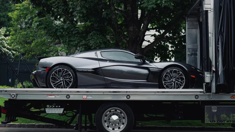 Prva Rimčeva Nevera odvezena u SAD. Dobila je autokuća iz New Yorka pa se pohvalila