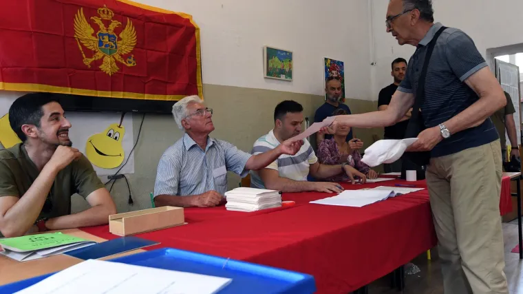Prvi rezultati u Crnoj Gori otkrivaju tijesnog pobjednika, u parlamentu i jedan Hrvat