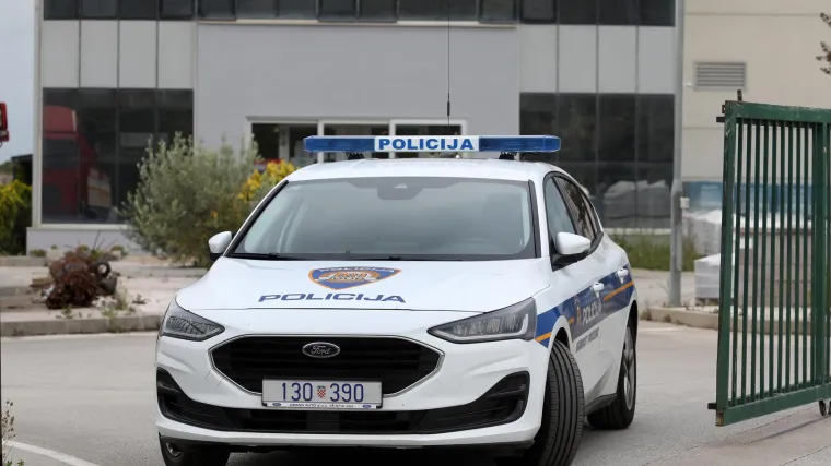 Bizarna pucnjava u zagrebačkoj Slobo&scaron;tini: Čini se da mu&scaron;karcu smetali radnici na trafostanici