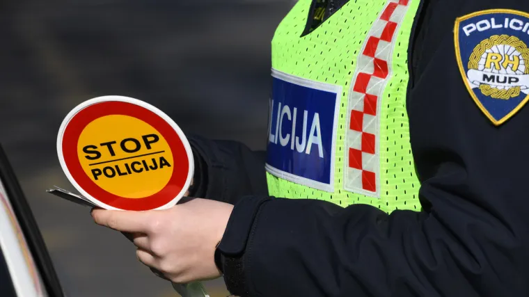 Uhićen motociklist kojeg je lovio dubrovački policajac kada je stradao. Počinio je 154 prekr&scaron;aja