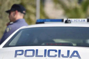 Šetao šumom kod Lipika pa našao tijelo rakete iz Domovinskog rata. Uništena je