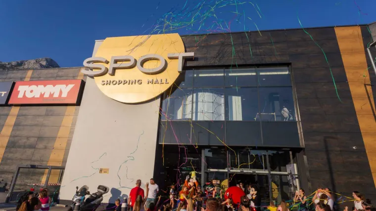 SPOT shopping mall, Makarska