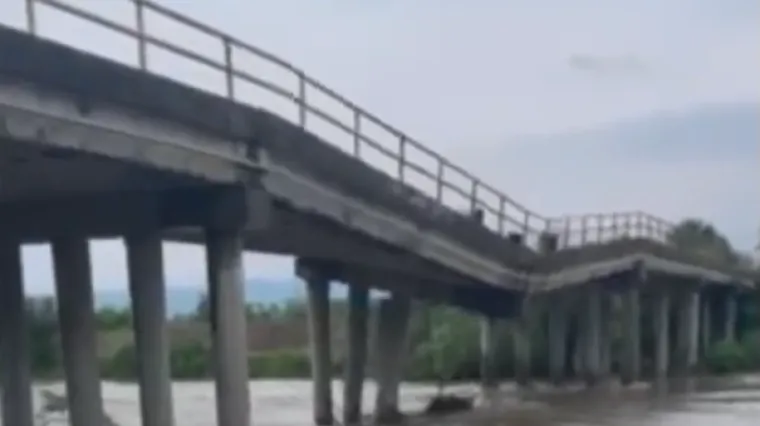 Sru&scaron;io se most u Srbiji, poplave napravile kaos, a mje&scaron;tani odsječeni od grada: 'Ne znam ni kako ćemo ni &scaron;to ćemo'