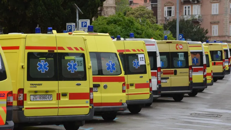 Trogodi&scaron;nji dječak pao u bazen i preminuo: Slavio je rođendan, a koban je bio trenutak nepažnje?