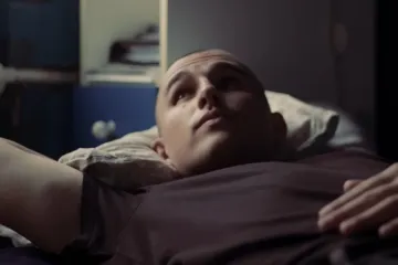 Josip Brakus u dirljivoj priči odabrao svoj dom: Zvijezda serije 'San snova' u izvrsnom spotu hrvatske navijačke himne