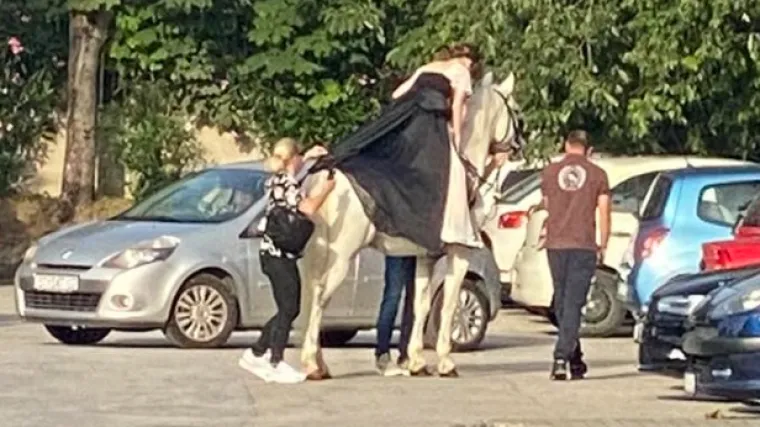 Učenica iz Splita je hit na društvenim mrežama: Nećete vjerovati kako je stigla na maturalnu!