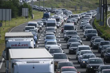 Obavijesti iz HAK-a: Na većini cesta promet teče bez posebnih ograničenja