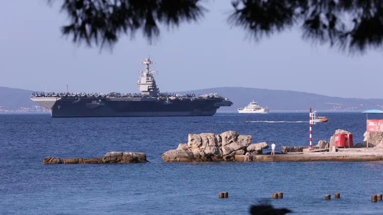 Najveći ratni brod američke mornarice stigao u Split: Cijena gradnje je bolesna, a evo zašto je u našim vodama